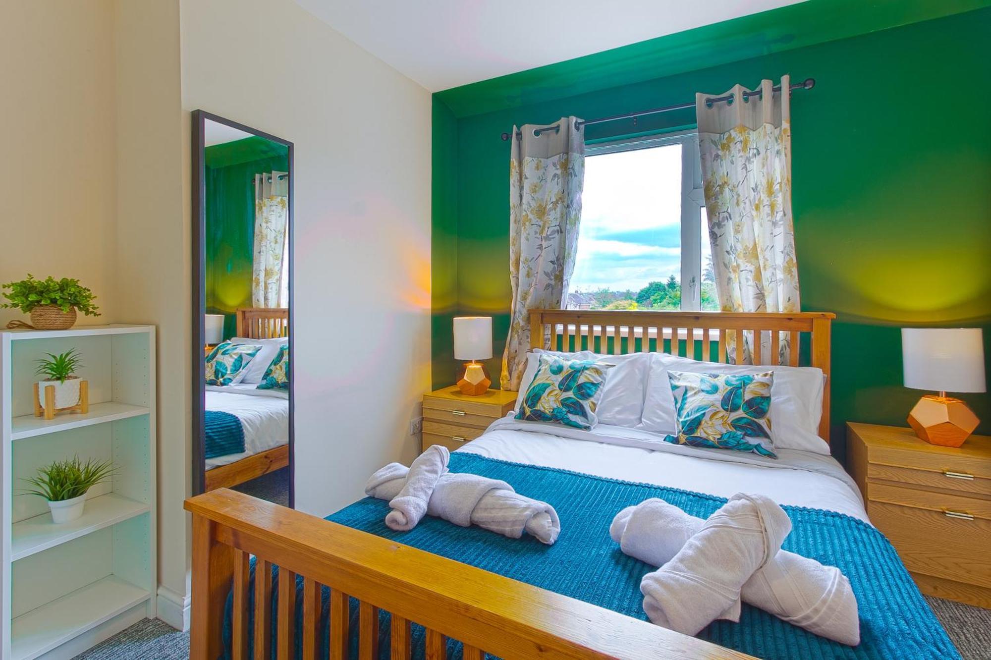 Bathway House - Free Secured Parking And Wifi Apartment โคเวนทรี ภายนอก รูปภาพ