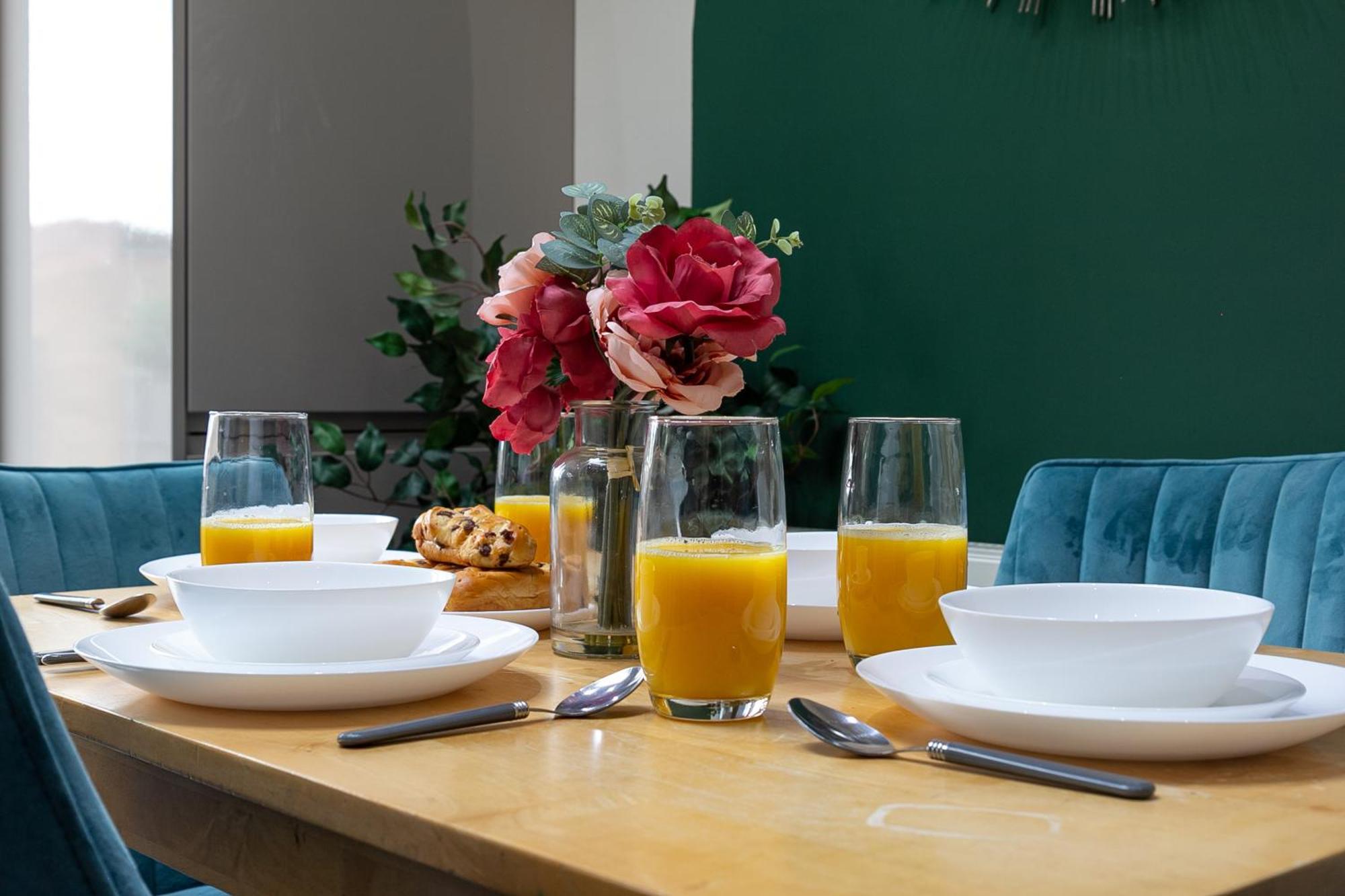 Bathway House - Free Secured Parking And Wifi Apartment โคเวนทรี ภายนอก รูปภาพ